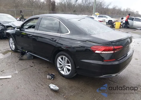 2020 Volkswagen Passat 2.0T Se z USA, uszkodzony, nr VIN 1VWSA7A33LC017365